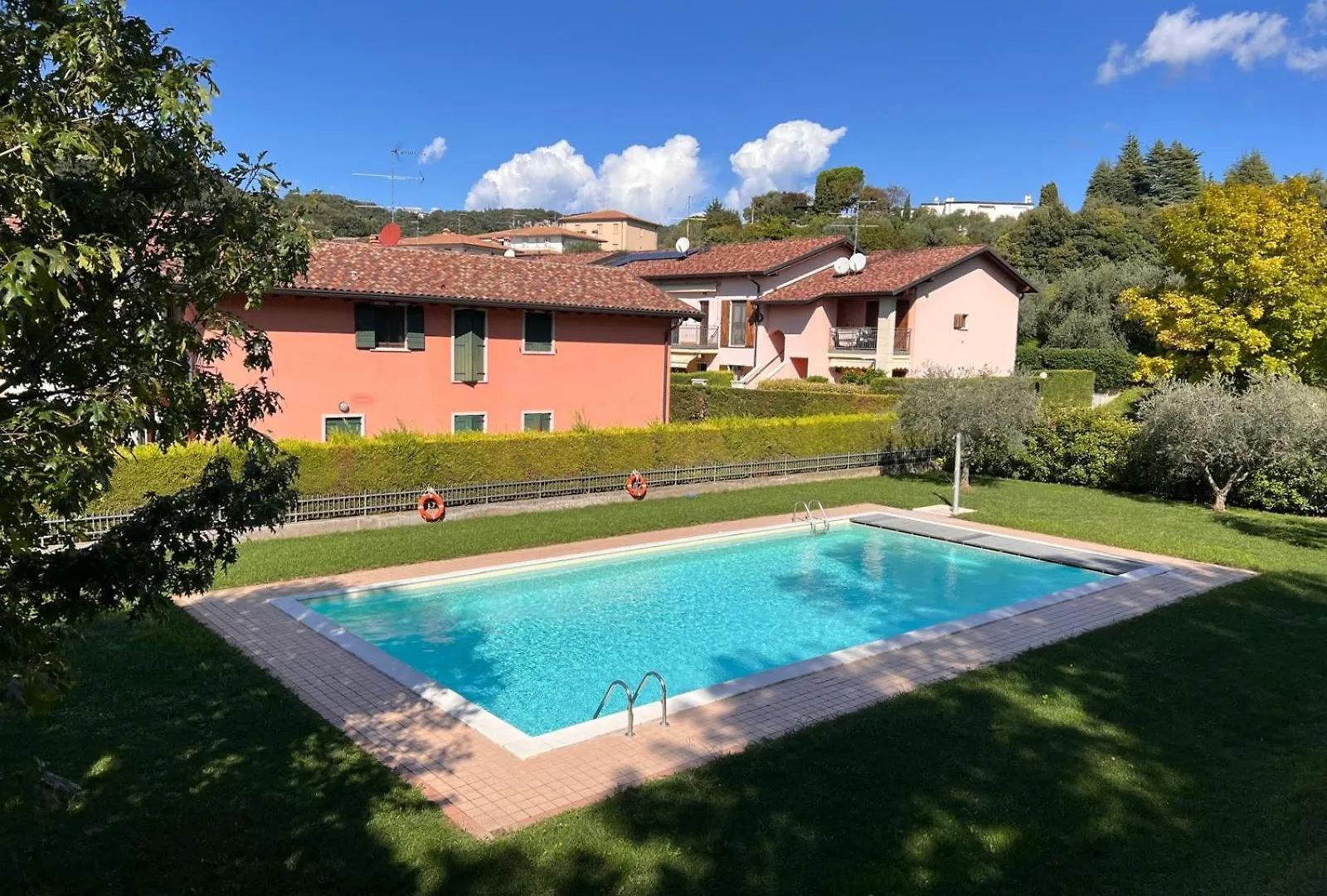 Sweet Home Apartment Cavaion Veronese 0*,  Italy